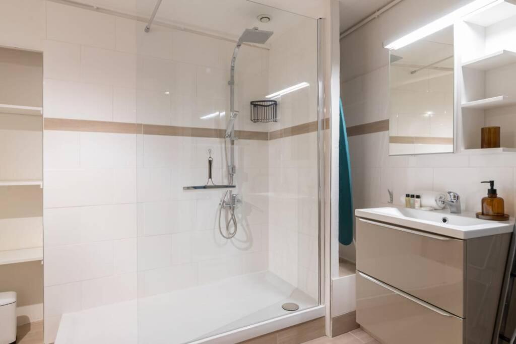 Romantic Flat In The Heart Of The City Avinhão Exterior foto
